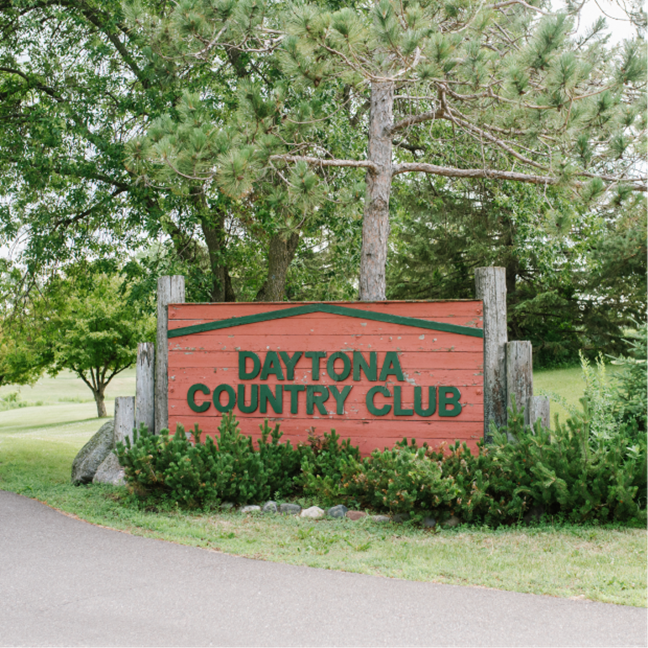 Country club entrance sign