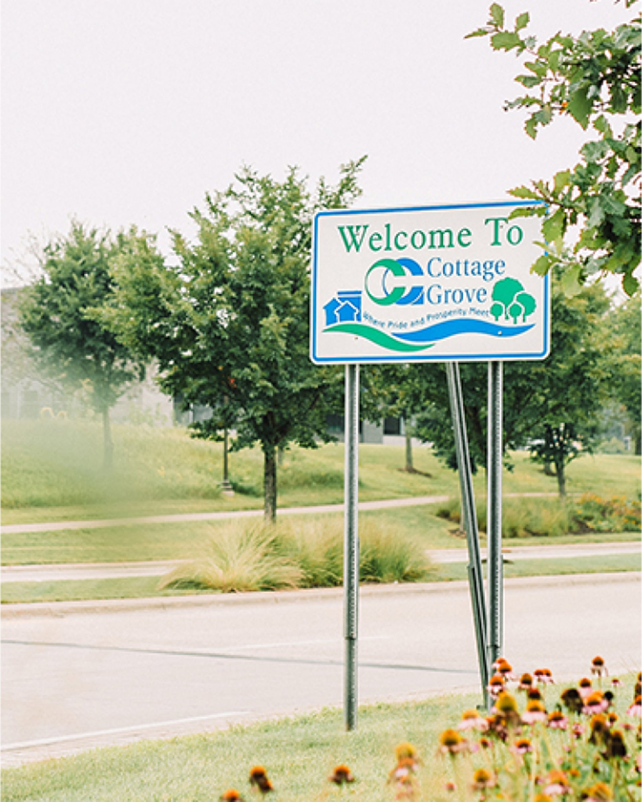 Cottage Grove Sign