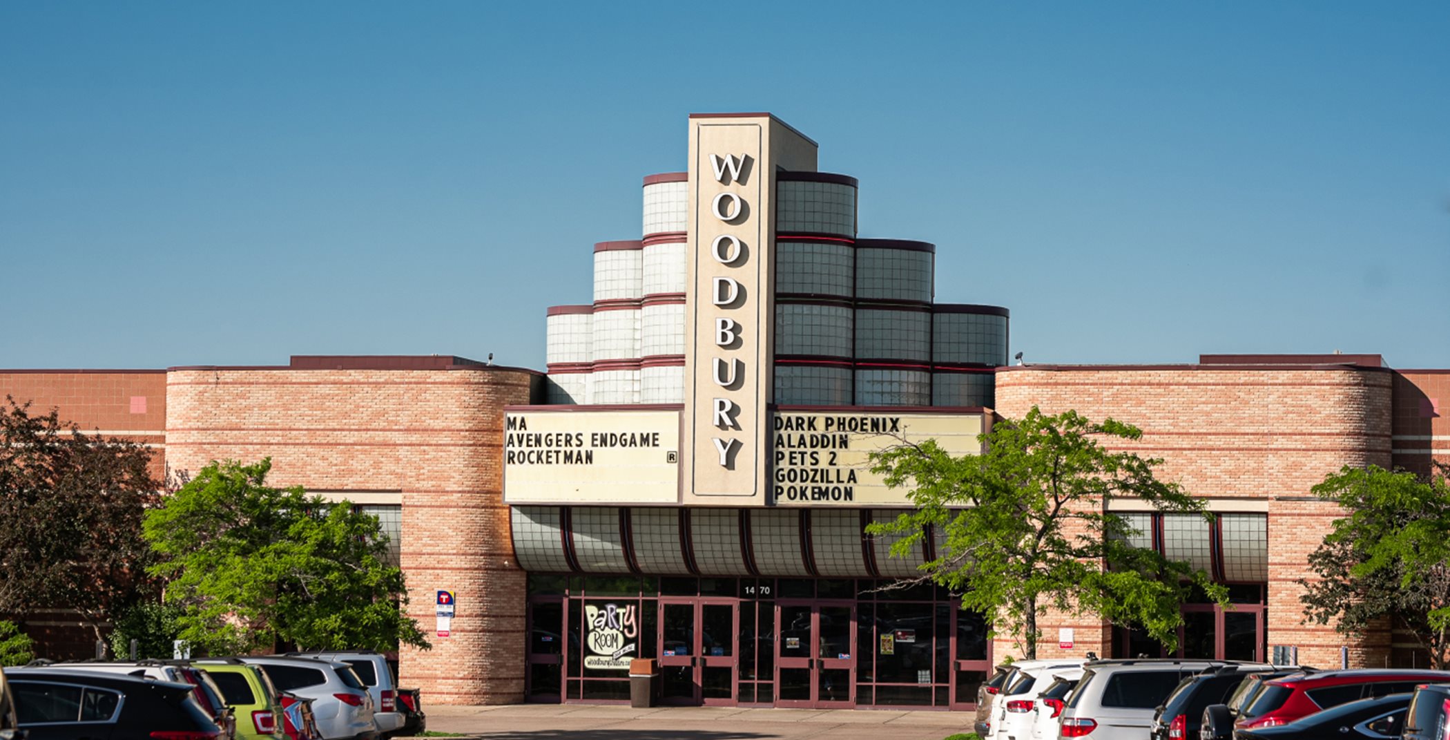 Woodbury 10 movie theatre