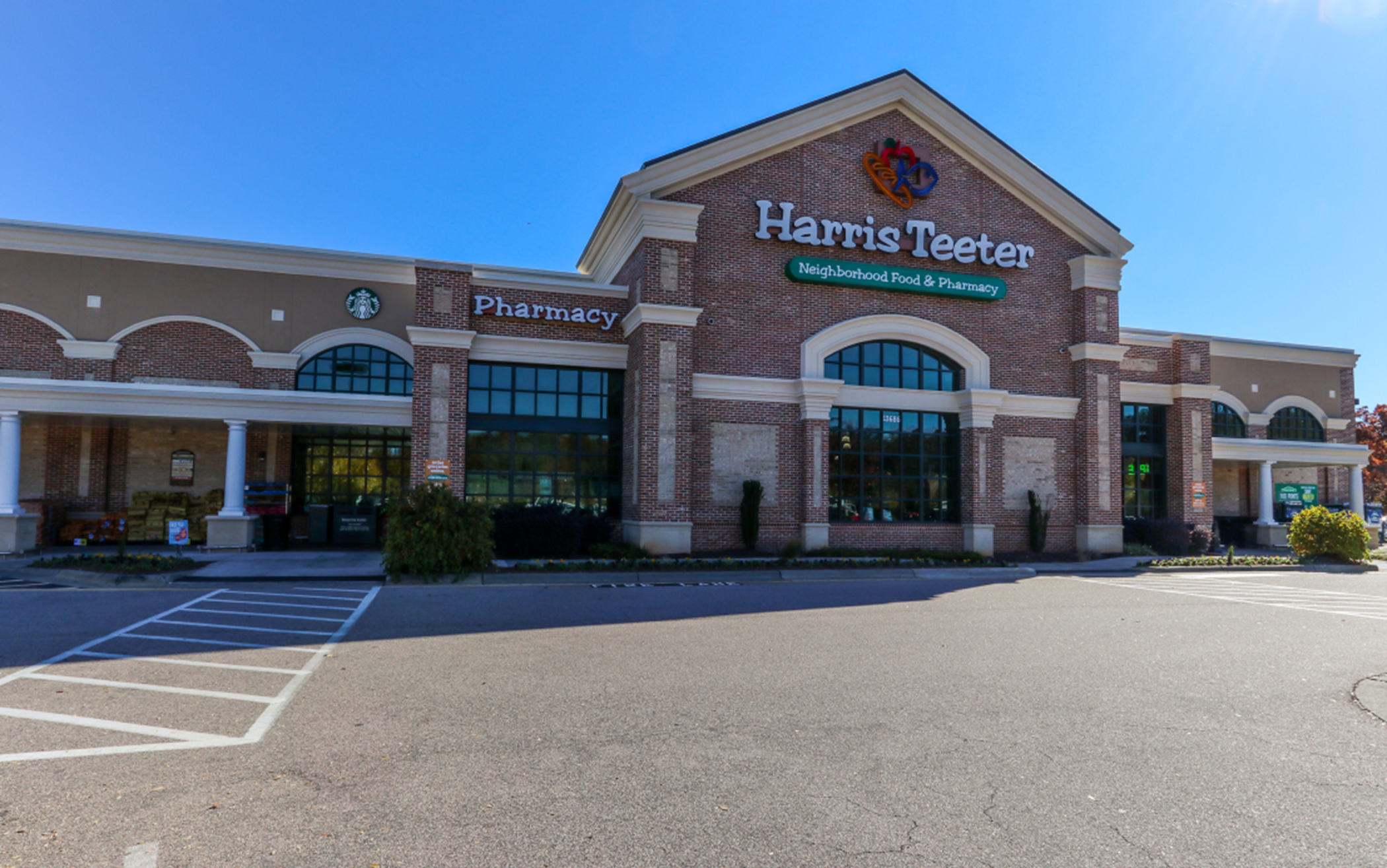 Harris Teeter Shopping center