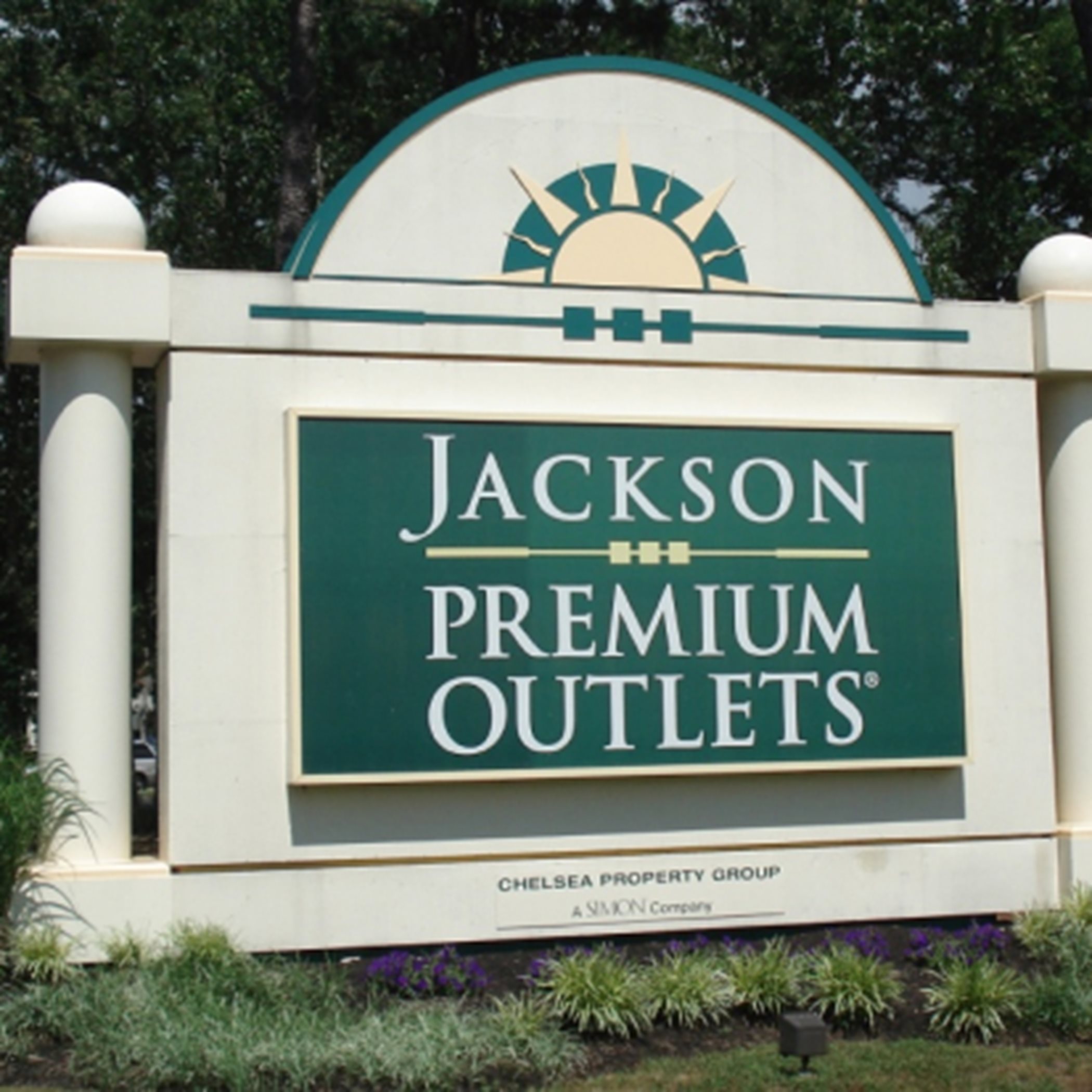 Jackson Outlets 