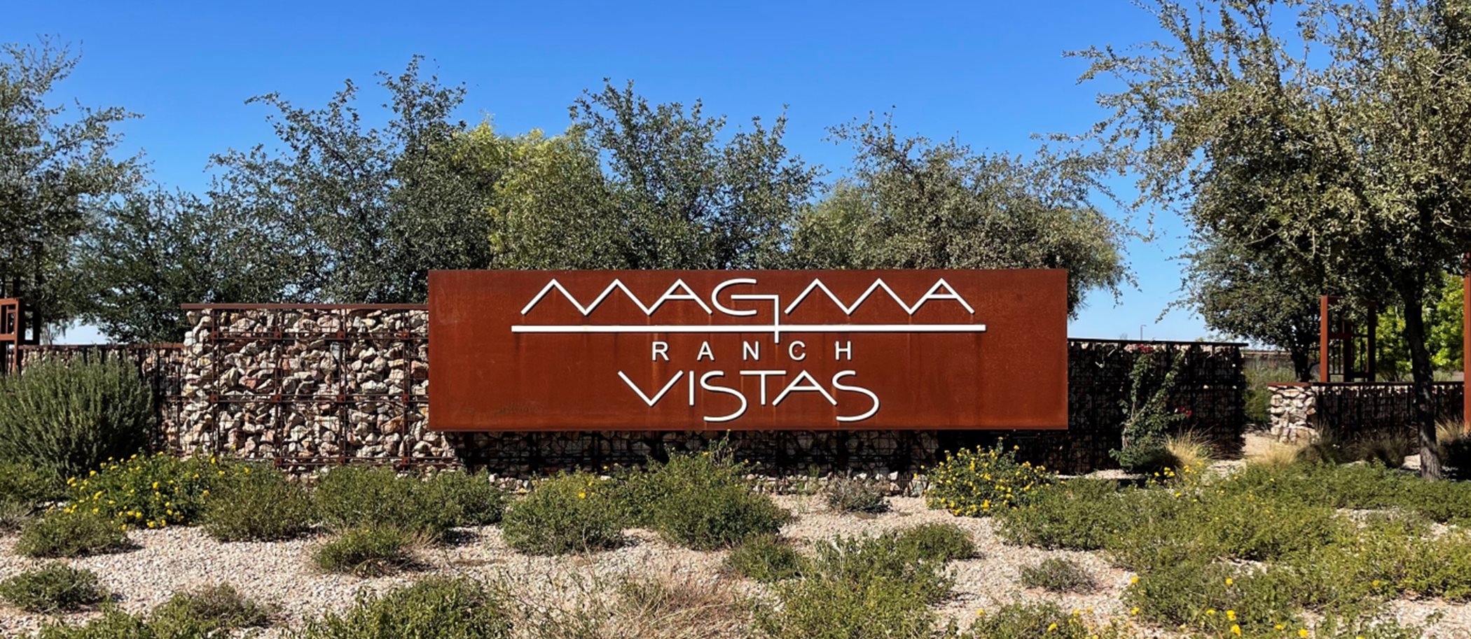 Magma Ranch Vistas Premier Monument