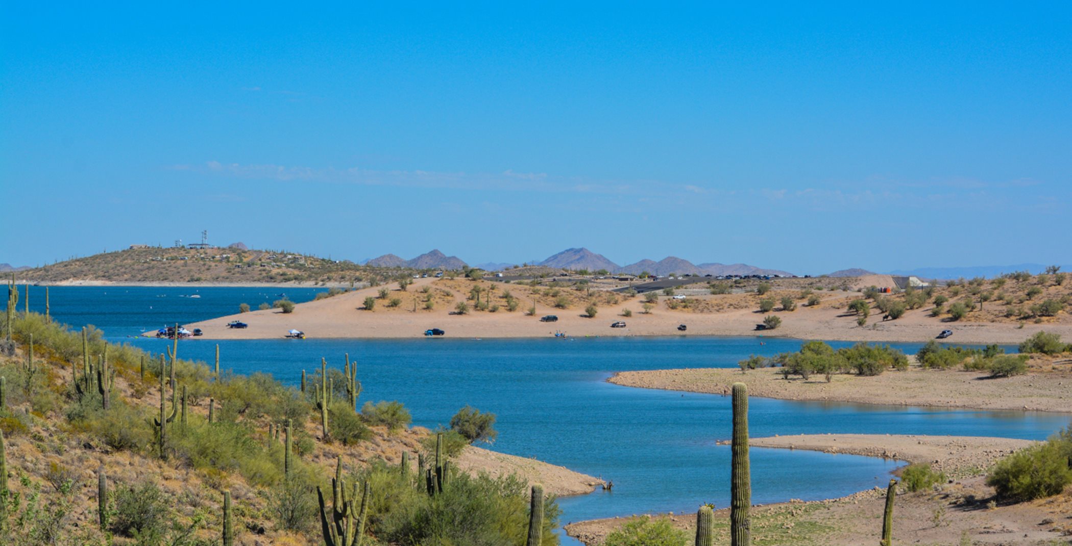 Lake Pleasant surrounded by desert in the daylight