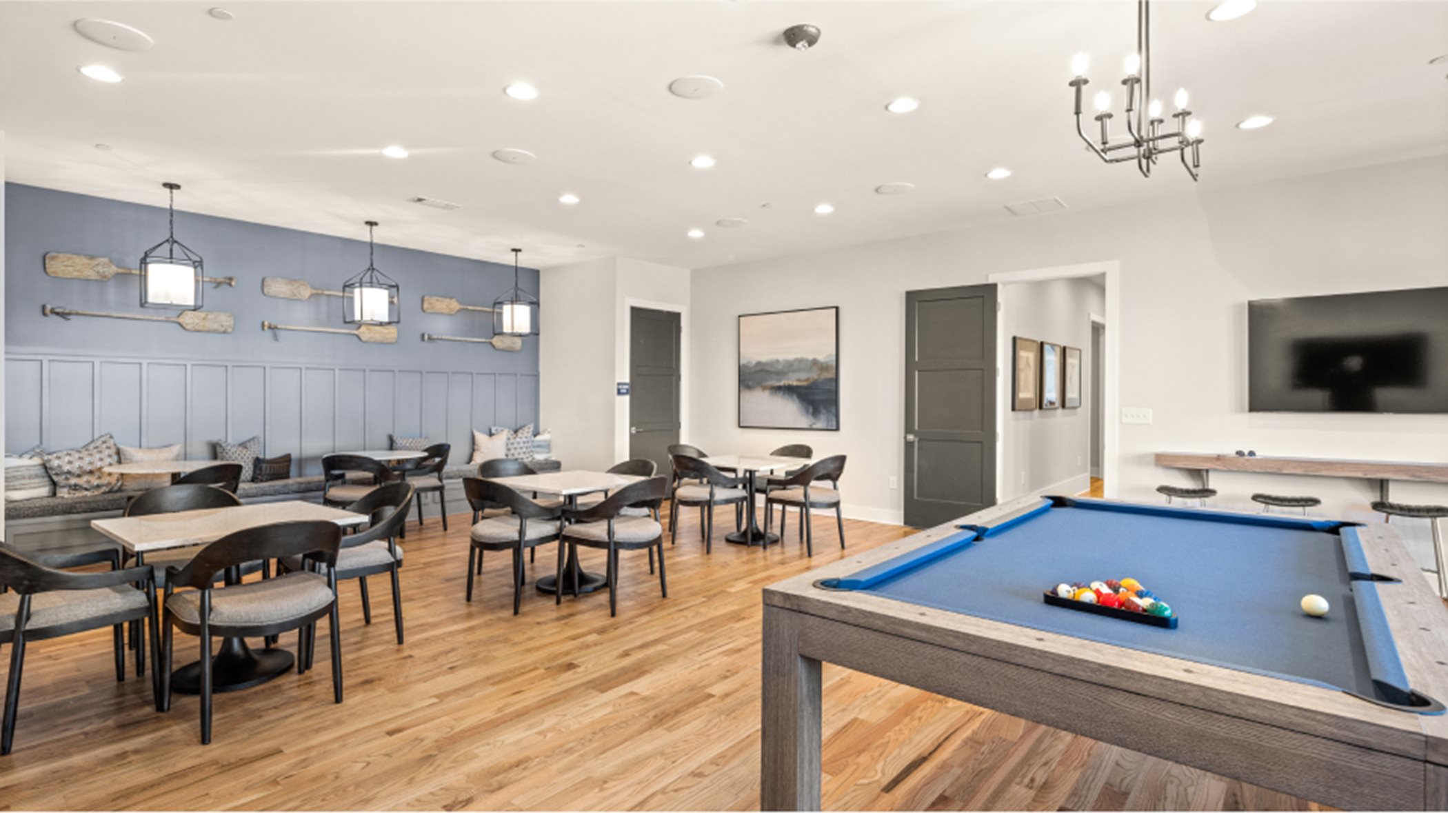Hickory Bluffs clubhouse game room