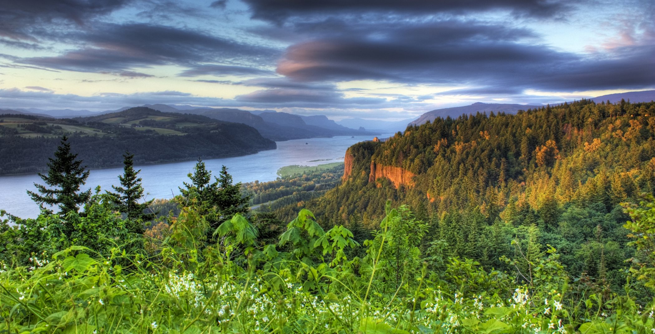Crown Point Columbia River Gorge