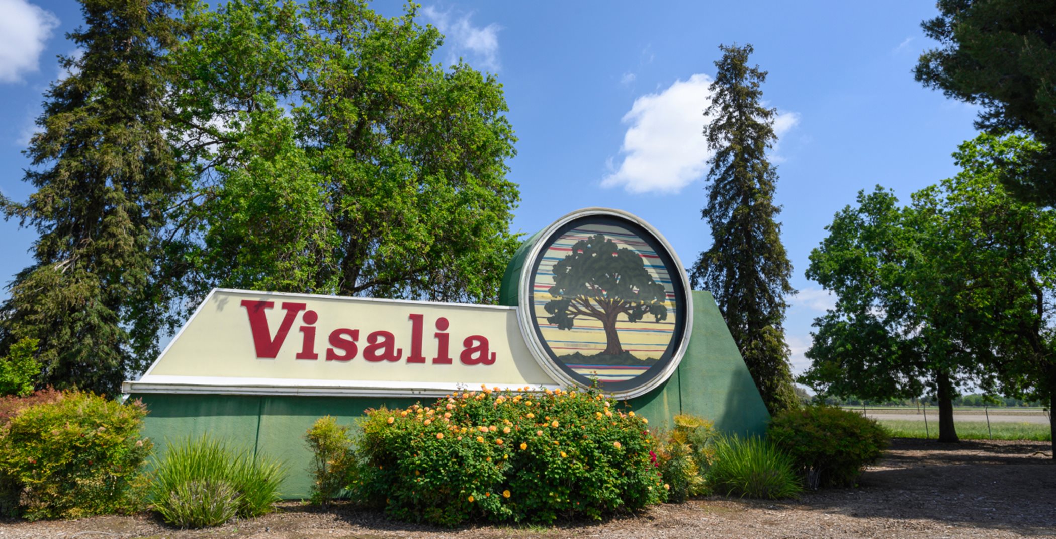 Visalia monument sign