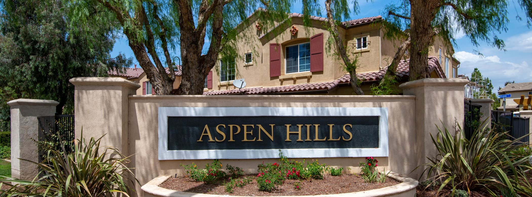 Aspen Hills monument sign