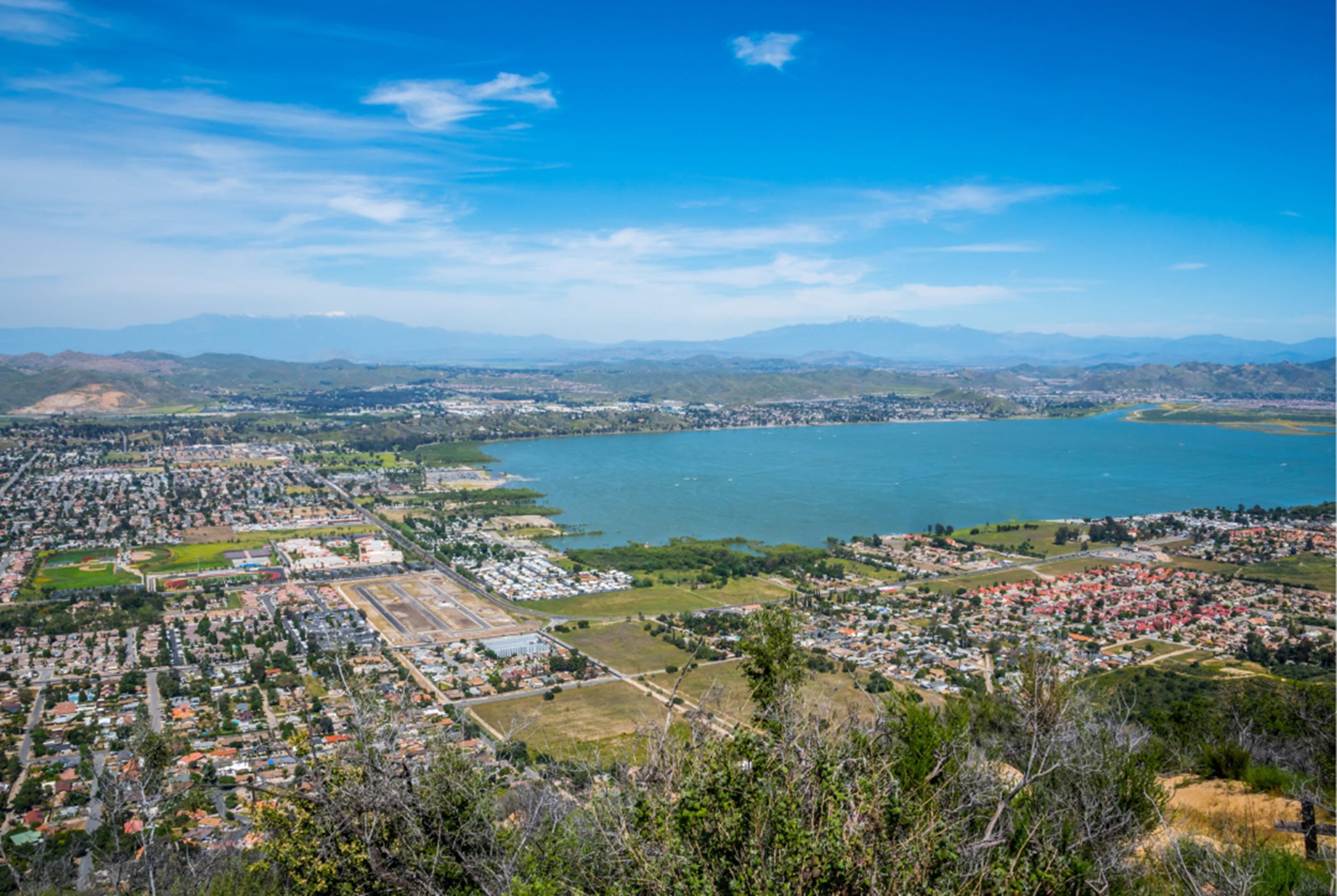 Aerial view of Lake Elsinore and the surrounding city