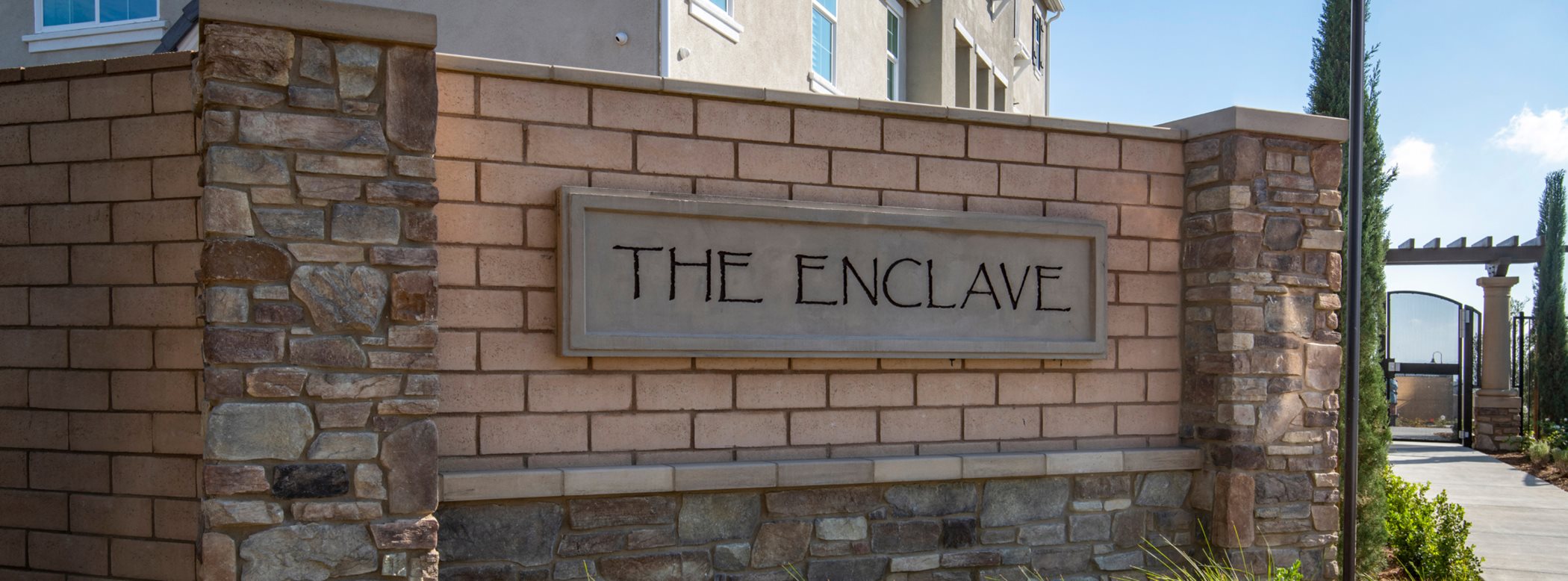 Enclave entry monument