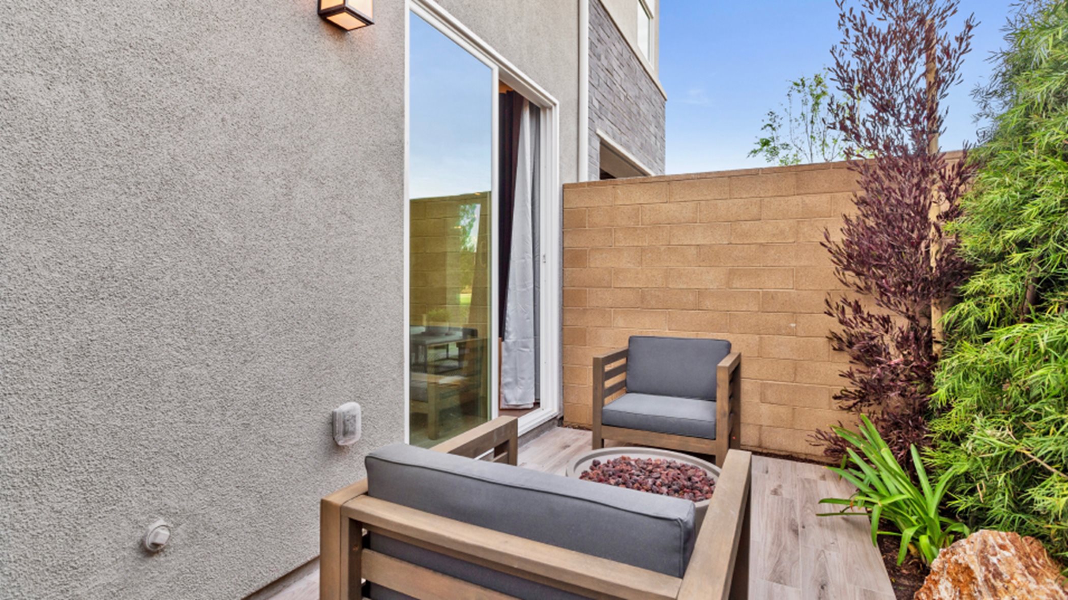 Great Park Neighborhoods Almeria at Rise Residence 2 Outdoor Space