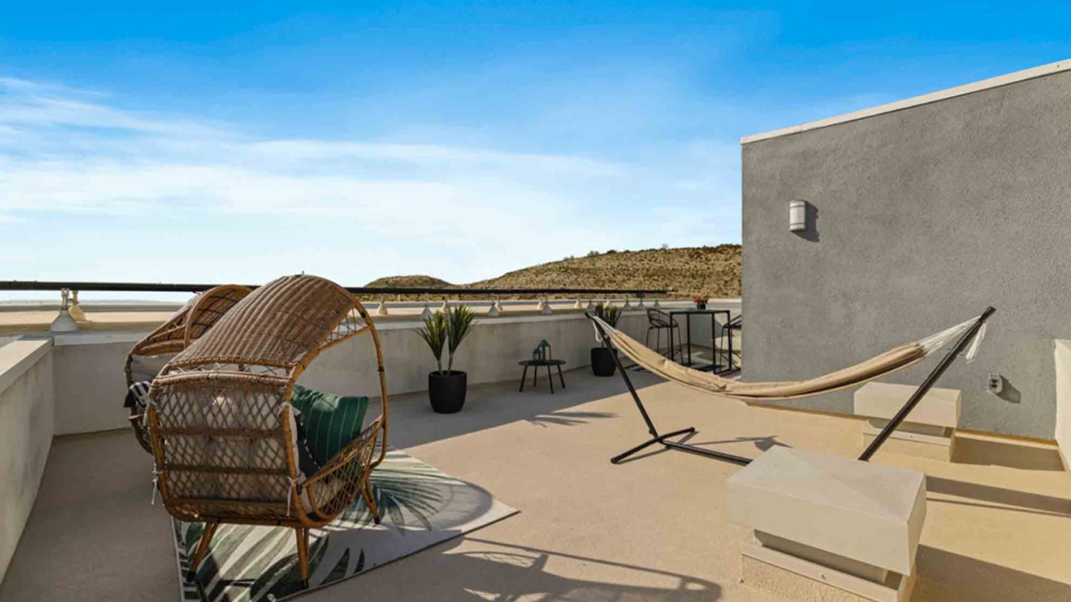 Residence 3X Rooftop Deck