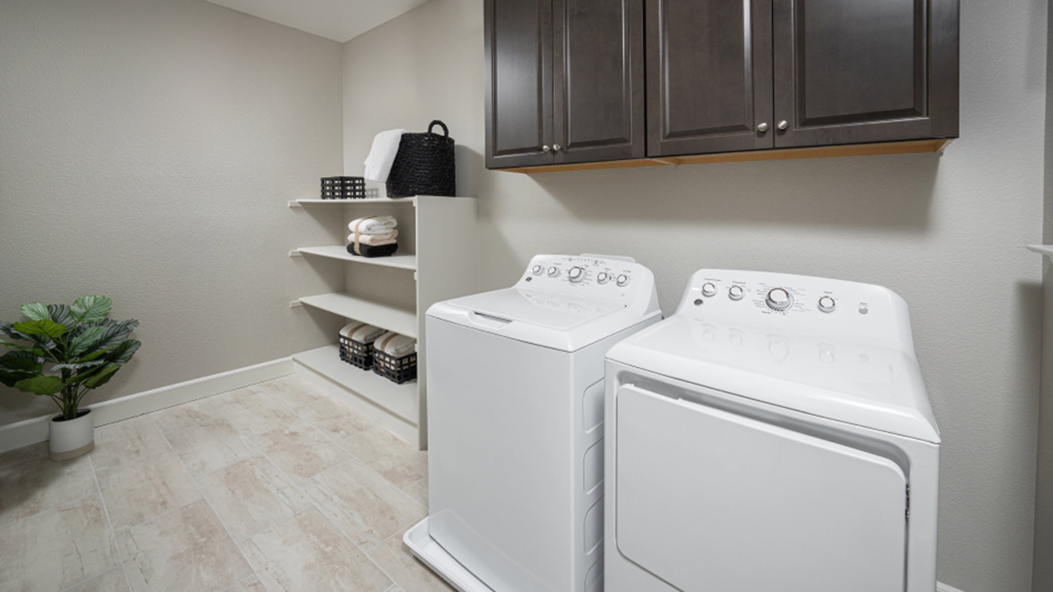 Residence 2190 Laundry