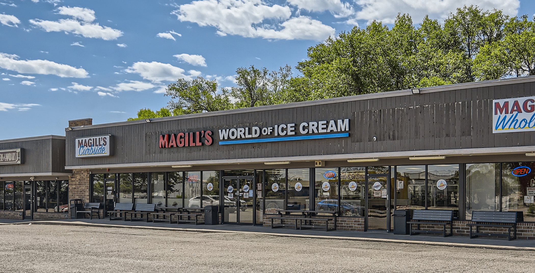 Magill’s World of Ice Cream restaurant exterior