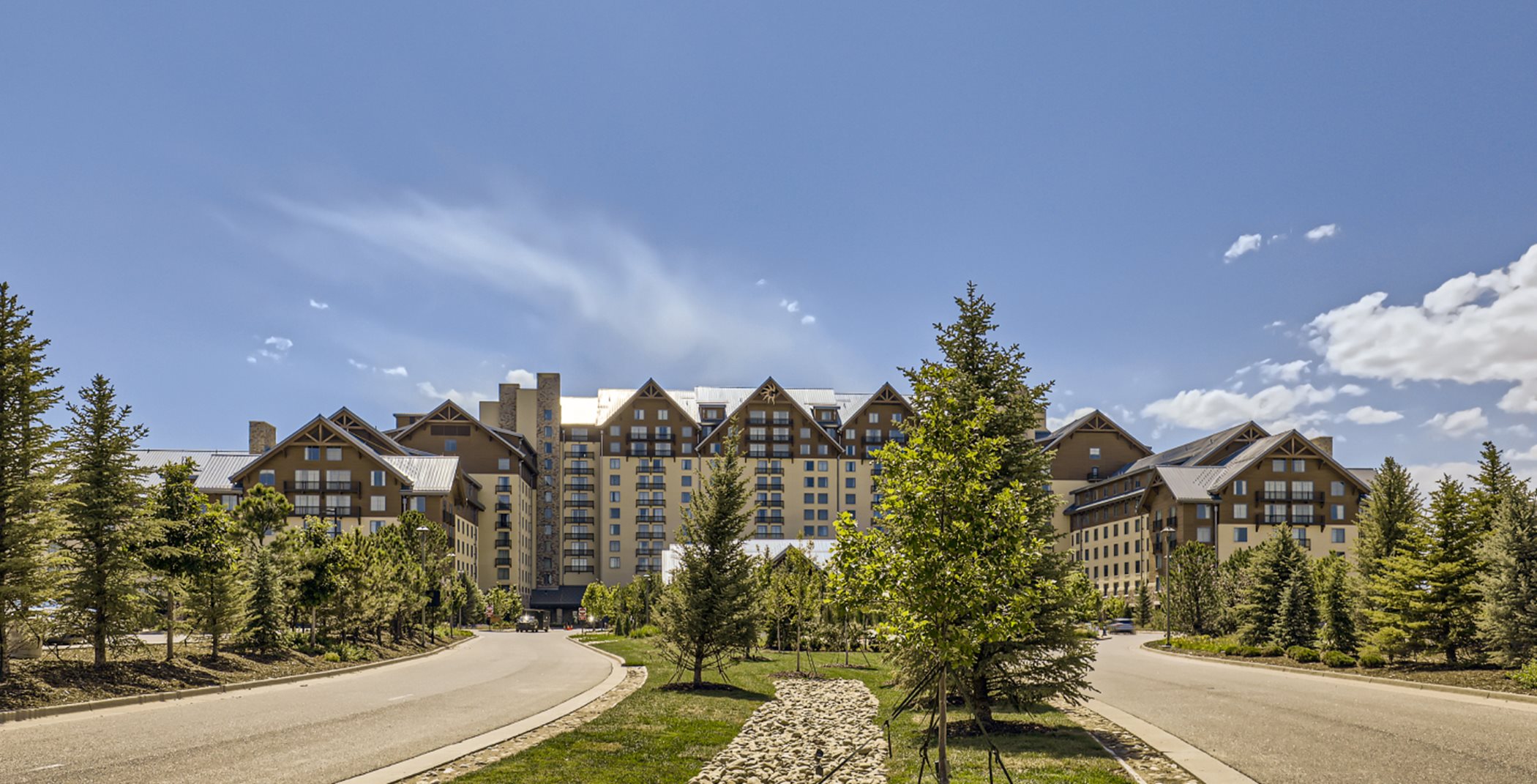  Gaylord Rockies Resort & Convention Center