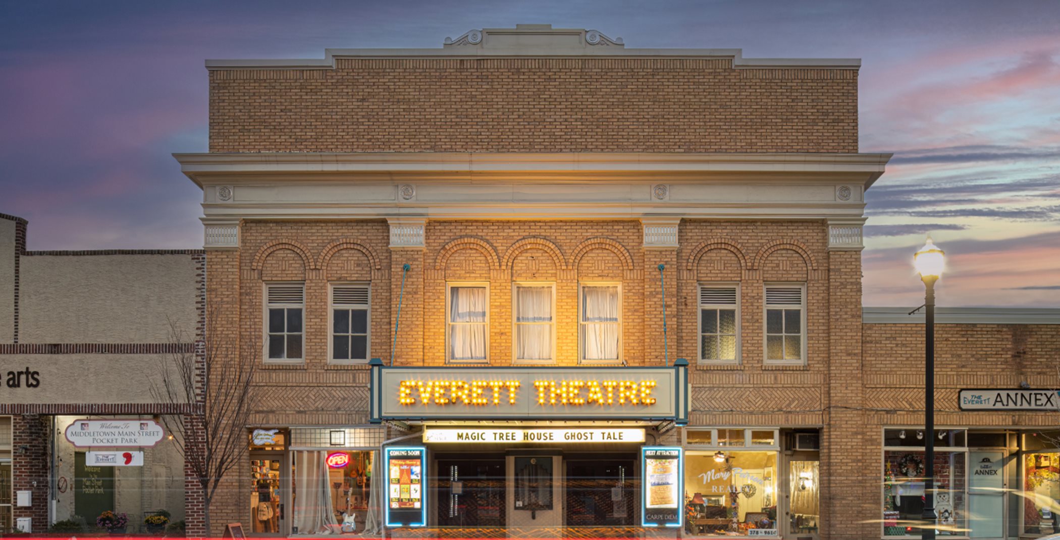 Everett Theatre