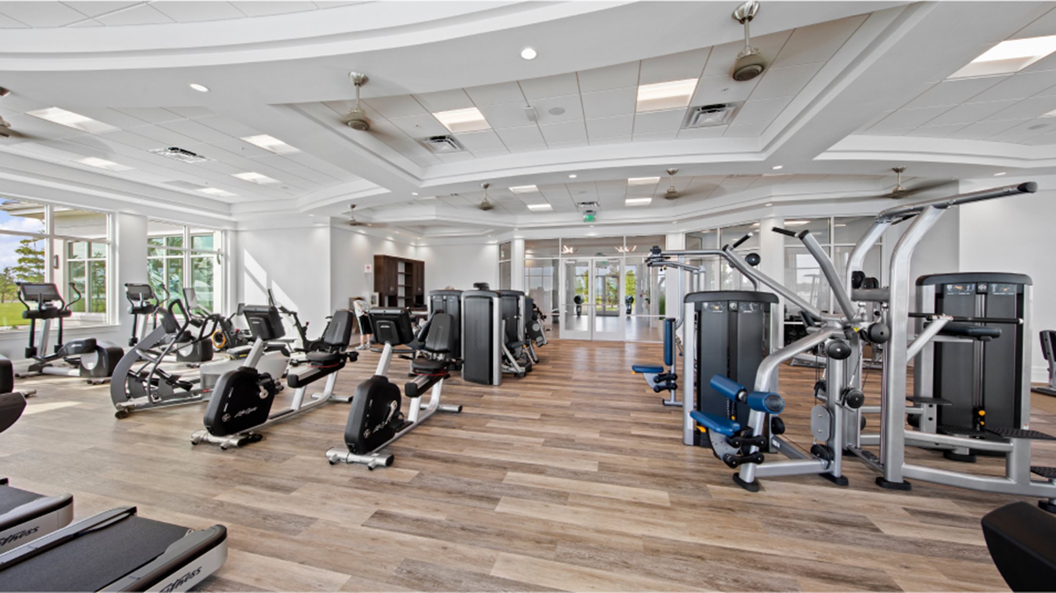 WildBlue sports club exercise room