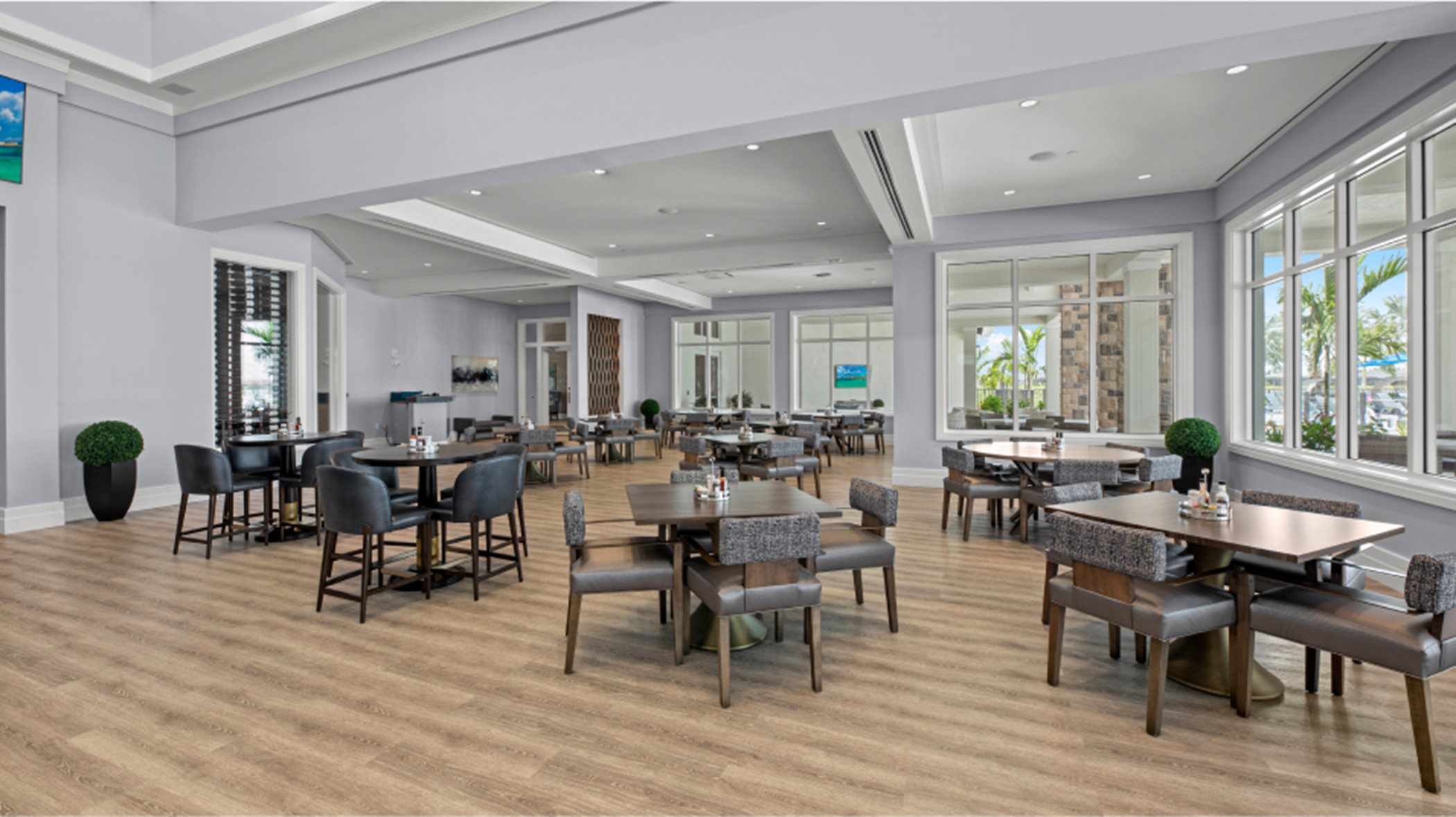 Wildblue Clubhouse dining room