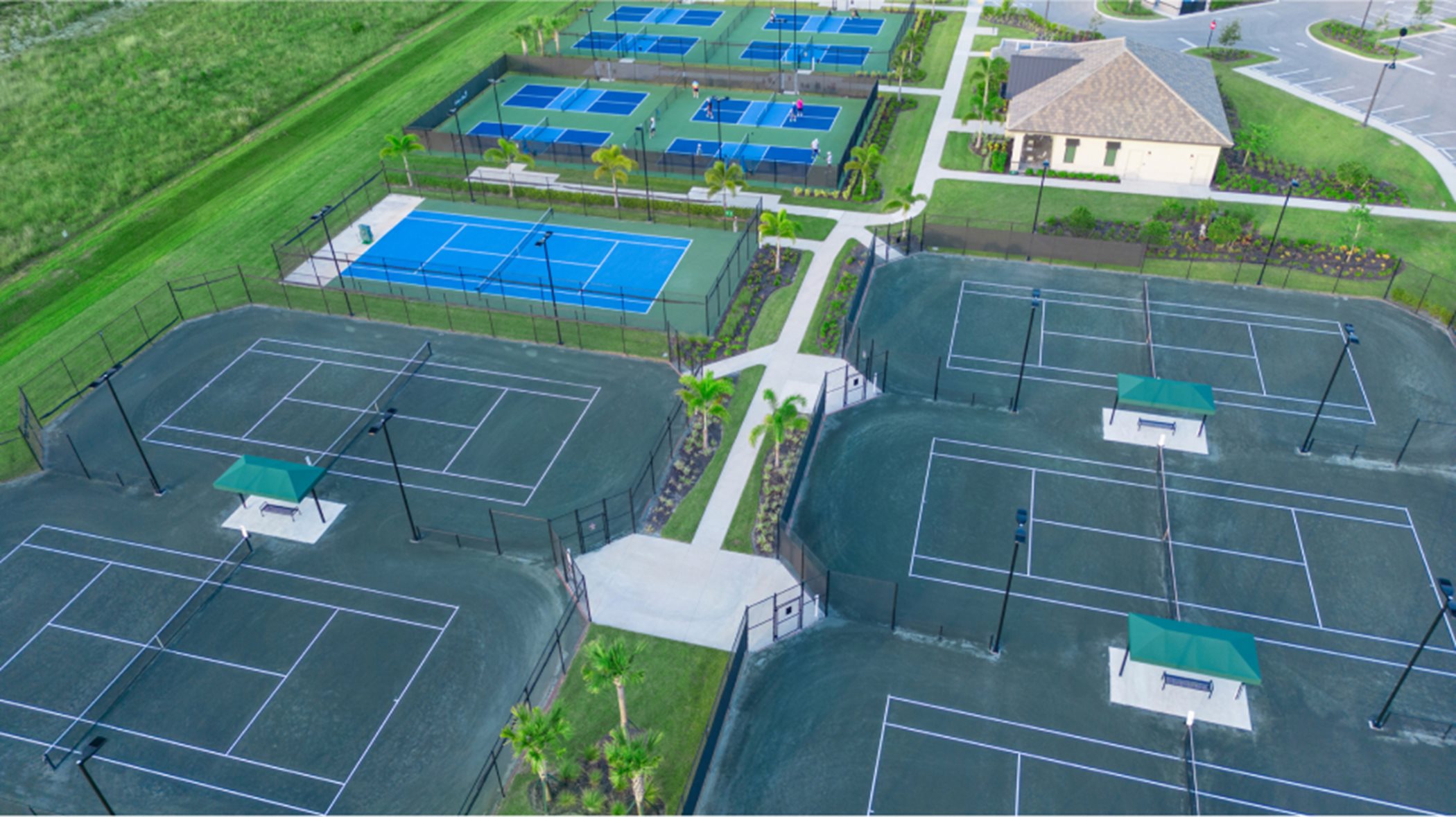 Verdana Village outdoor Tennis courts