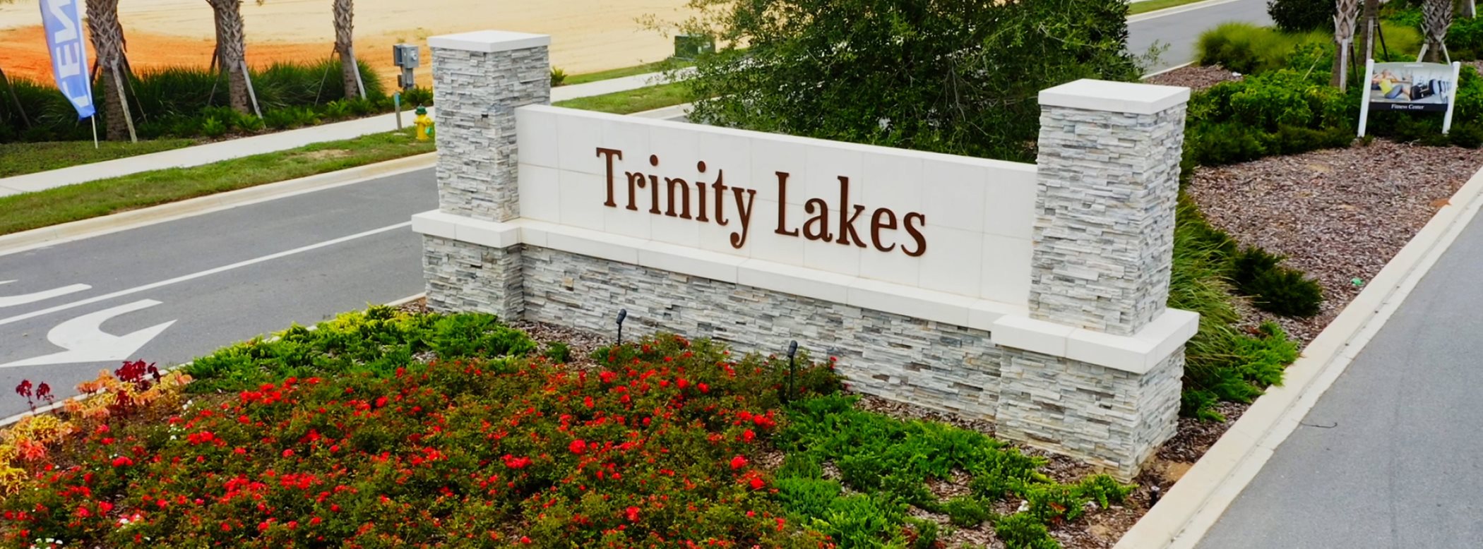 Trinity Lakes entry monument