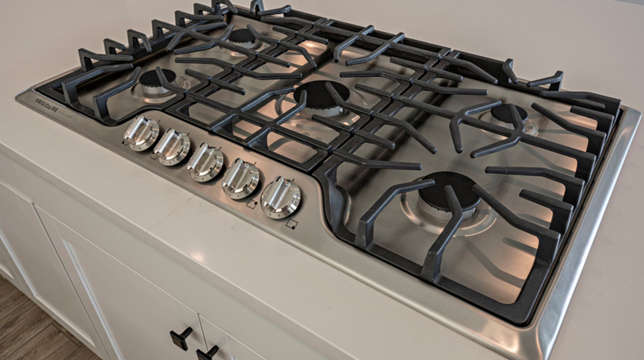 Frigidaire® stainless steel 5-burner gas cooktop