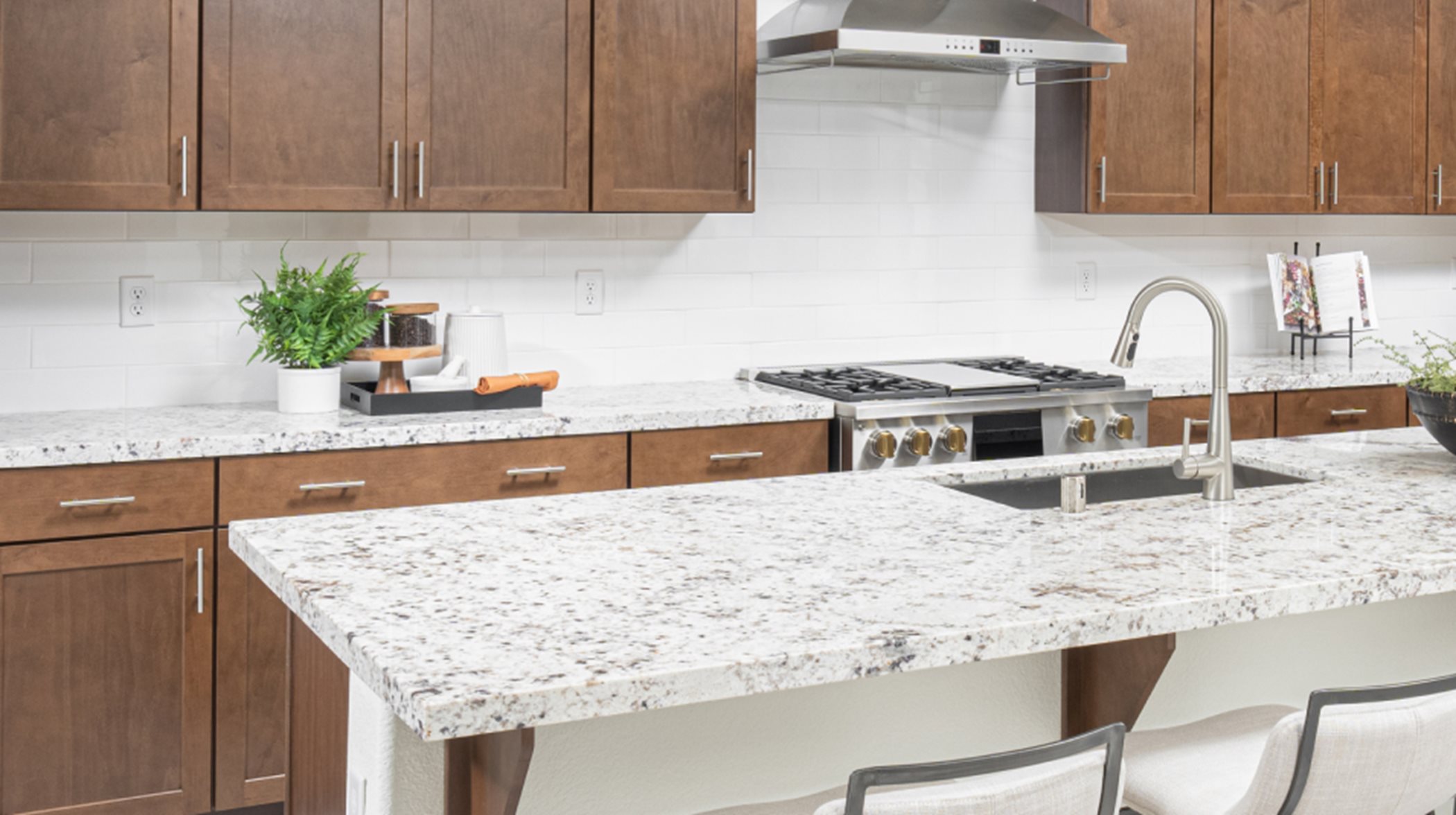 Gold Cliff granite kitchen countertops