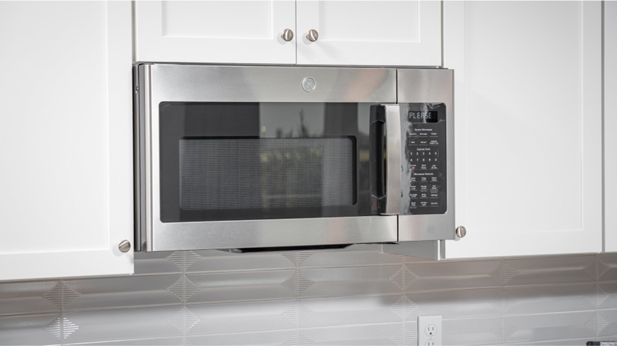 Lakelet at Northlake Residence 2362 Microwave Oven