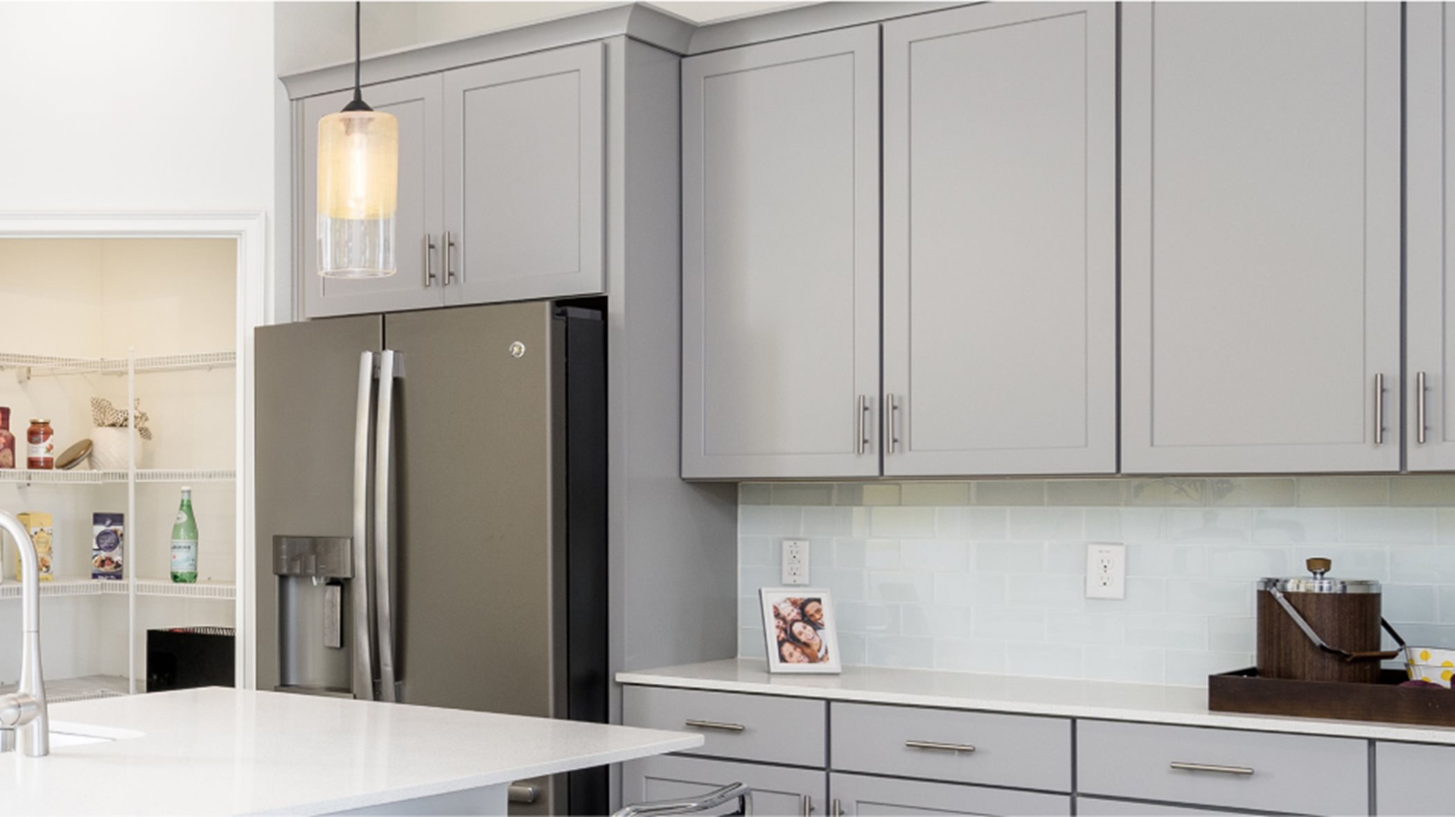 Storey Park Innovation Manor Collection Rio cabinetry