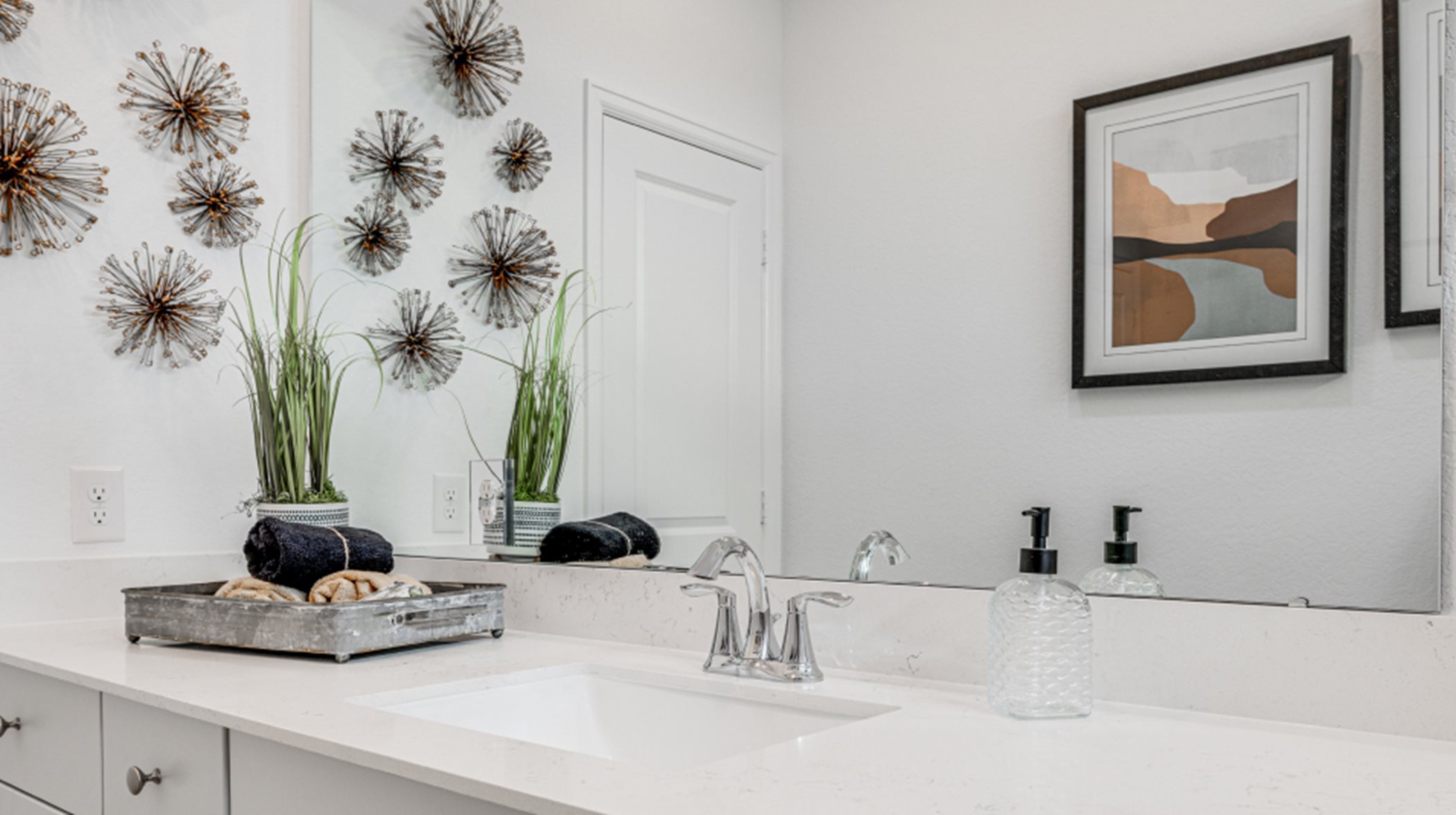 Everett Stylish countertops cabinetry and finishes in all bathrooms